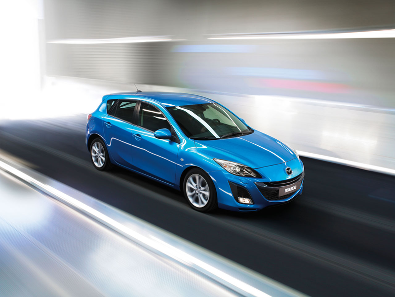 Illustration for article titled 2010 Mazda3 Hatchback Shows Off Sexy New Rear Live In Bologna
